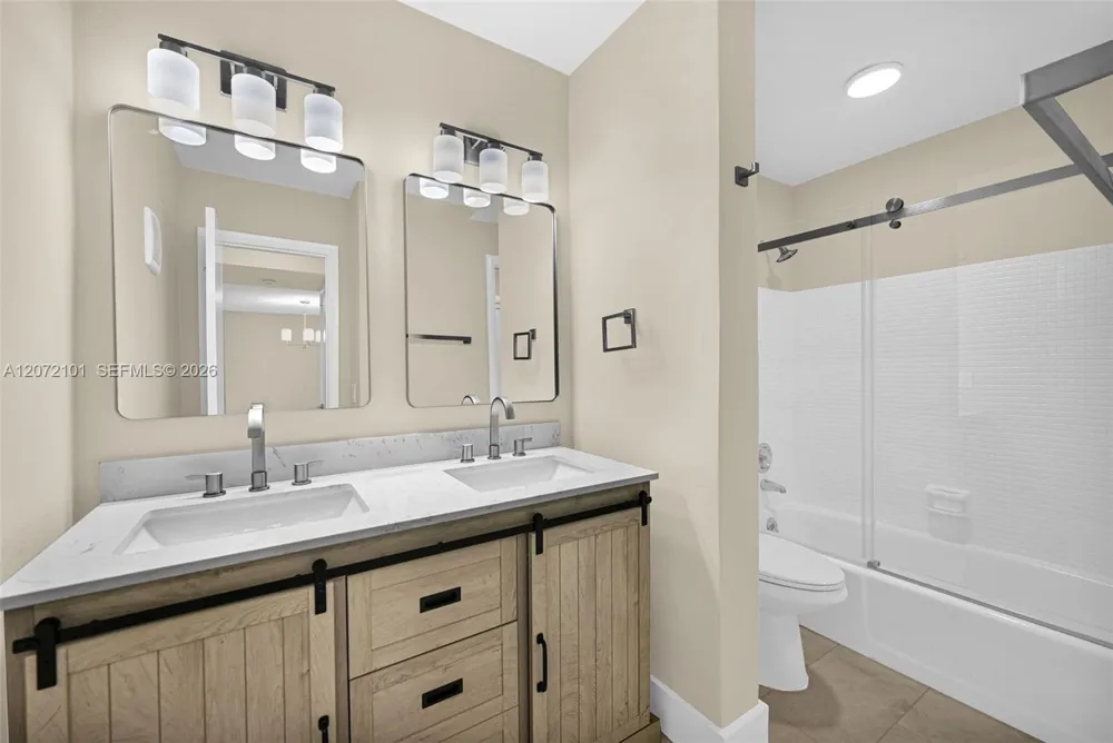 215 SE 3rd Ave #206B Hallandale Beach, FL 33009