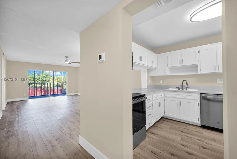 215 SE 3rd Ave #206B Hallandale Beach, FL 33009