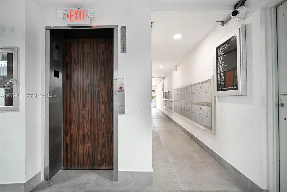 215 SE 3rd Ave #206B Hallandale Beach, FL 33009
