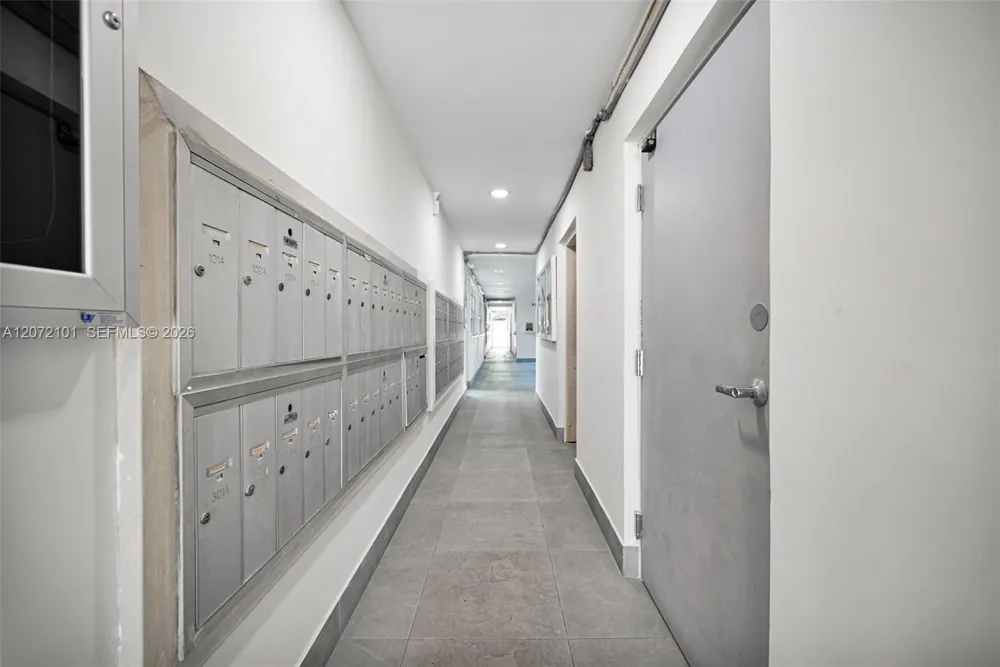 215 SE 3rd Ave #206B Hallandale Beach, FL 33009
