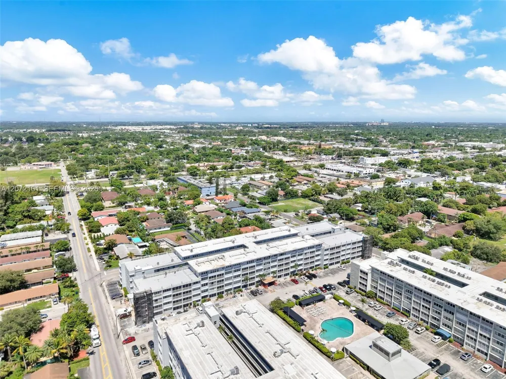 215 SE 3rd Ave #206B Hallandale Beach, FL 33009