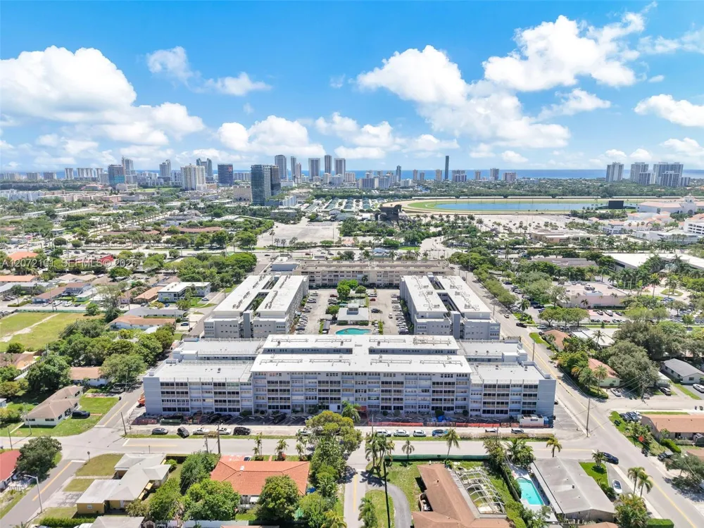 215 SE 3rd Ave #206B Hallandale Beach, FL 33009