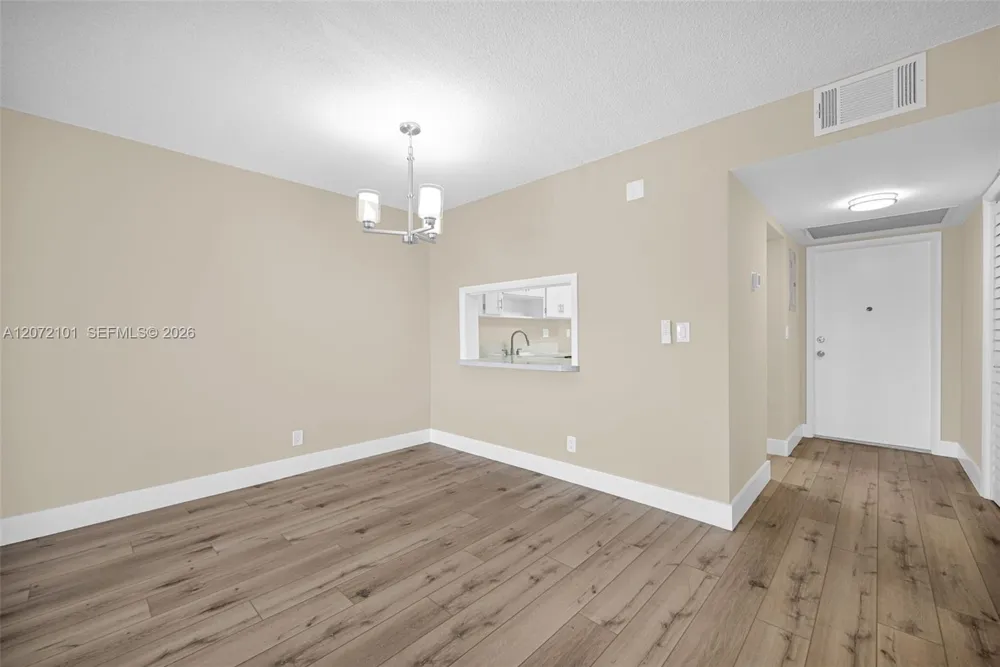 215 SE 3rd Ave #206B Hallandale Beach, FL 33009