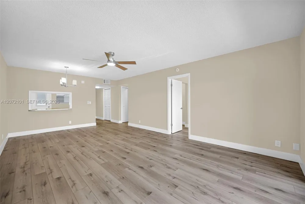 215 SE 3rd Ave #206B Hallandale Beach, FL 33009