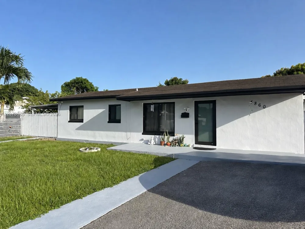 4860 NW 190th St Miami Gardens, FL 33055