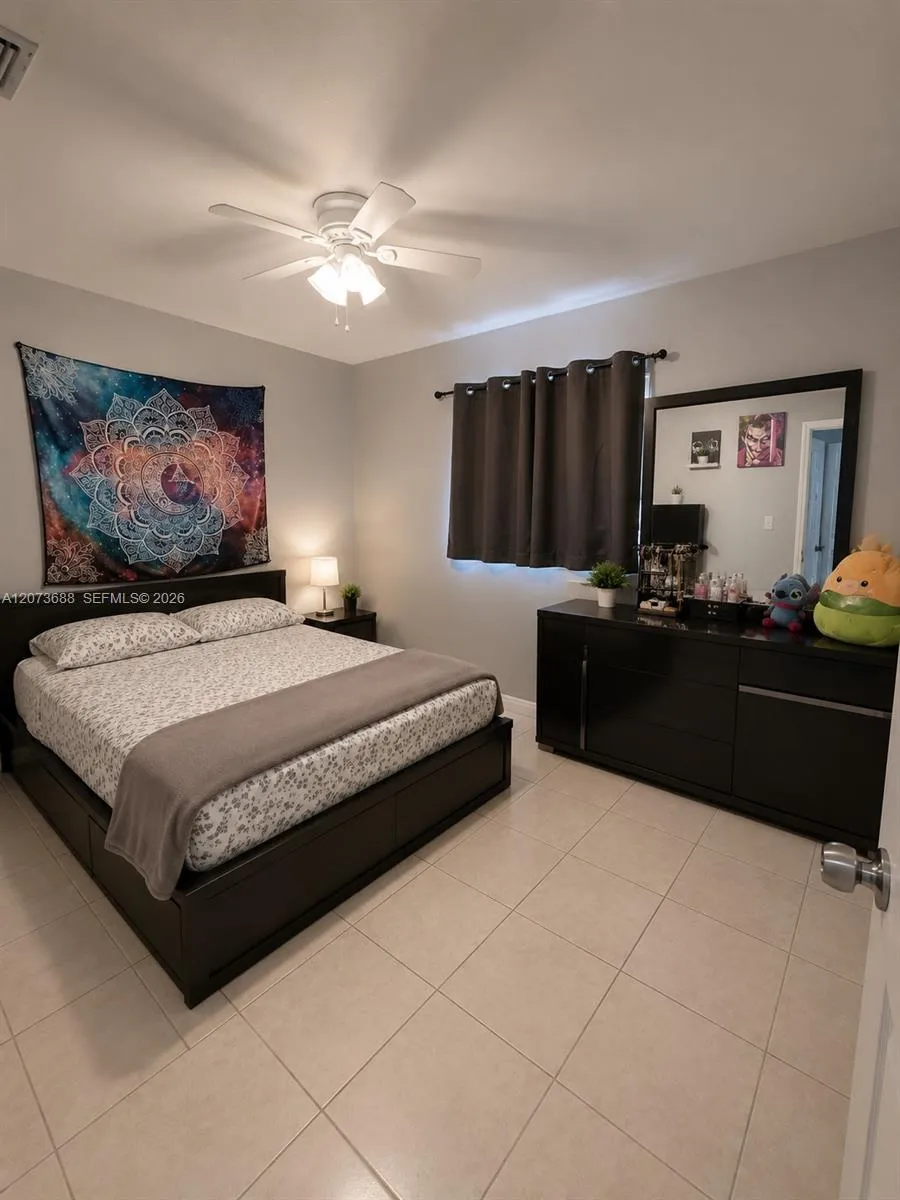 4860 NW 190th St Miami Gardens, FL 33055