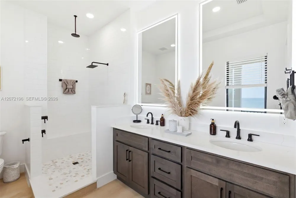 2725 S. HIGHWAY A1A Melbourne Beach, FL 32951