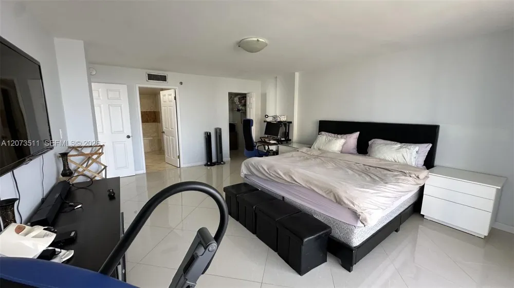 210 174th St #1119 Sunny Isles Beach, FL 33160