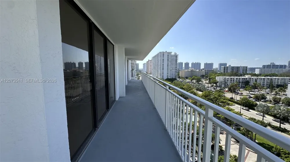 210 174th St #1119 Sunny Isles Beach, FL 33160
