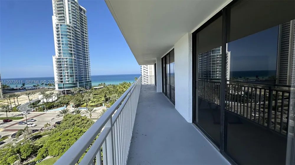210 174th St #1119 Sunny Isles Beach, FL 33160