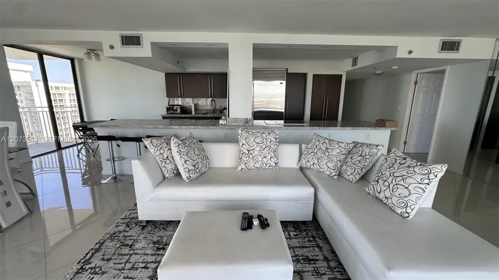 210 174th St #1119 Sunny Isles Beach, FL 33160