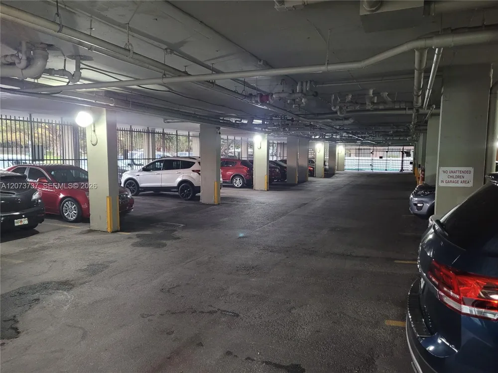8233 Harding Ave #204 Miami Beach, FL 33141
