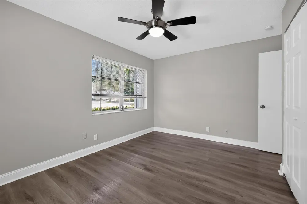 7823 NW 40TH STREET Coral Springs, FL 33065