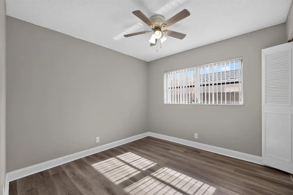 7823 NW 40TH STREET Coral Springs, FL 33065