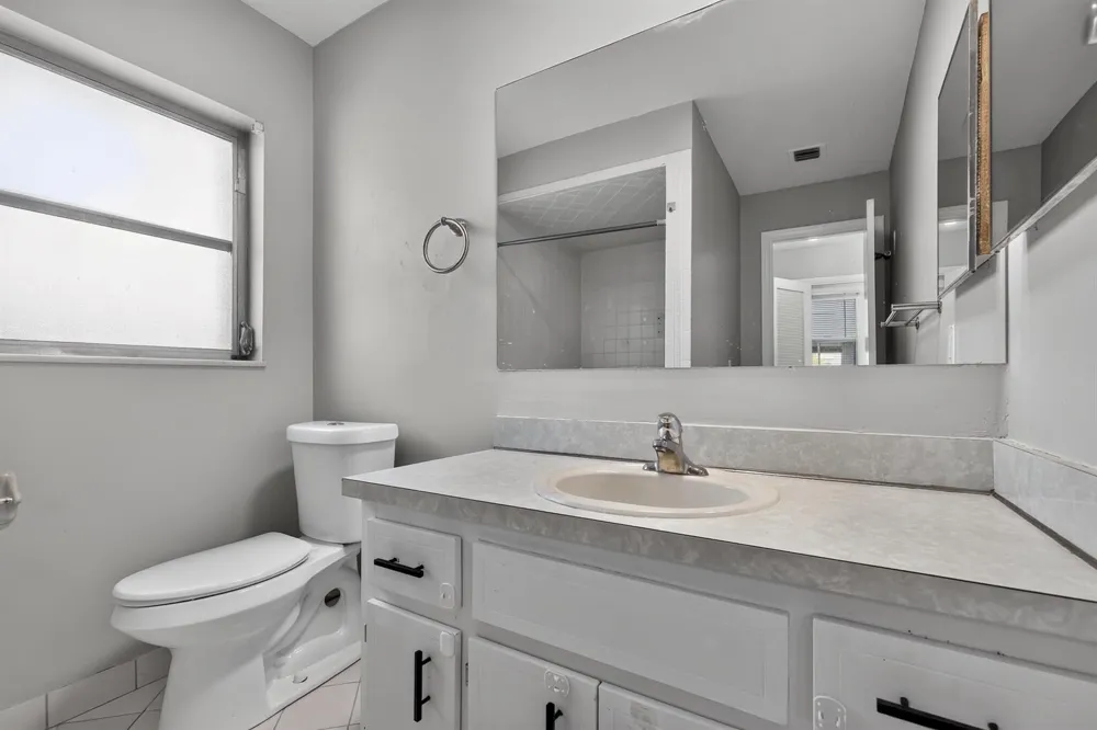 7823 NW 40TH STREET Coral Springs, FL 33065
