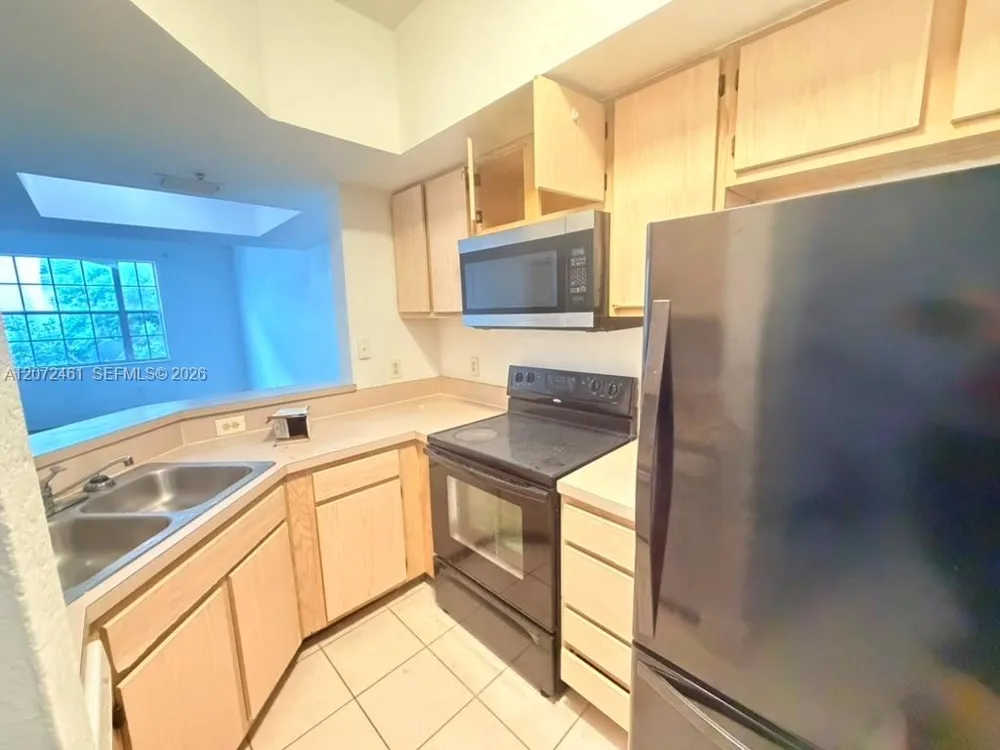 701 SW 148th Ave #104 Sunrise, FL 33325