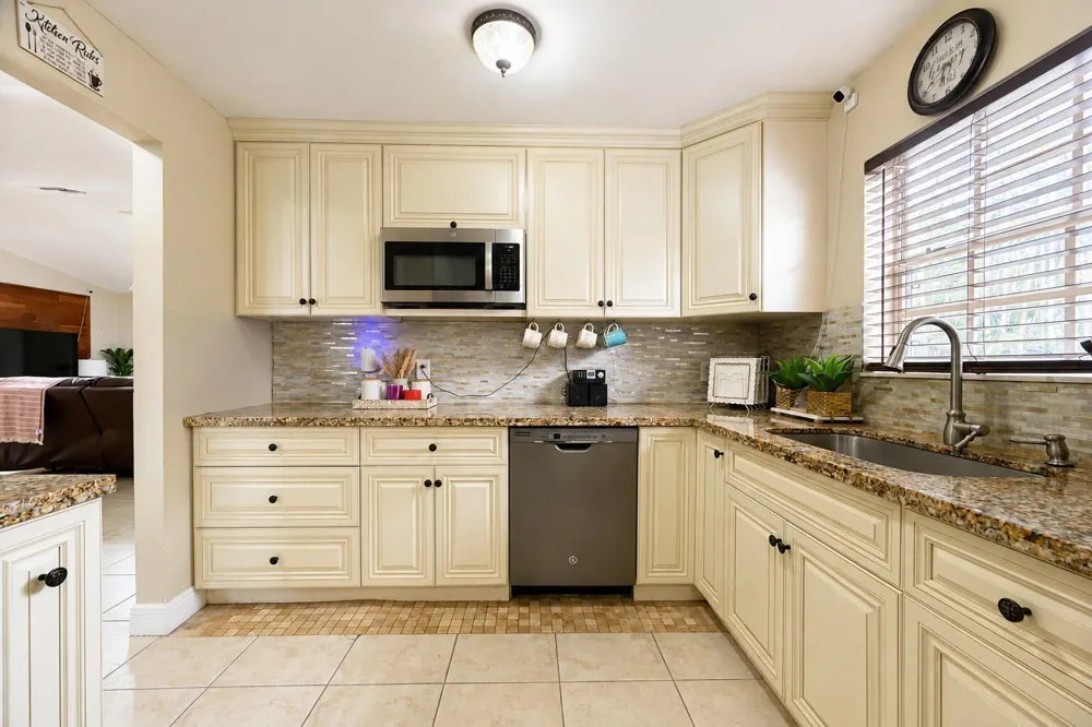 397 SW RAY AVENUE Port St. Lucie, FL 34983