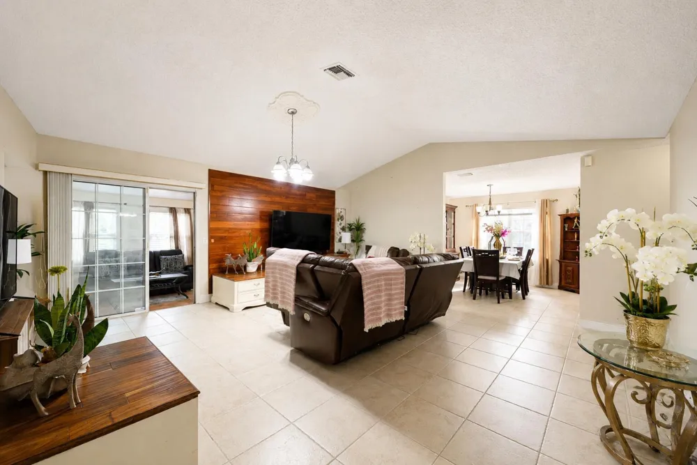 397 SW RAY AVENUE Port St. Lucie, FL 34983