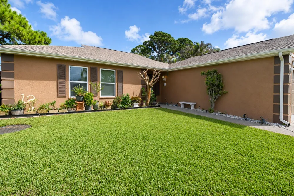 397 SW RAY AVENUE Port St. Lucie, FL 34983