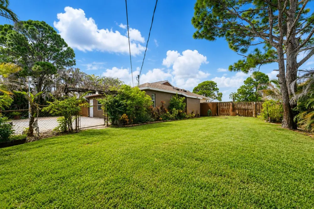 397 SW RAY AVENUE Port St. Lucie, FL 34983