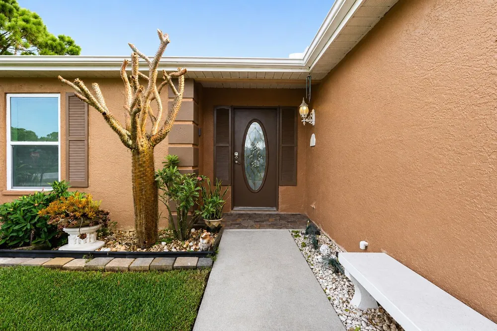 397 SW RAY AVENUE Port St. Lucie, FL 34983