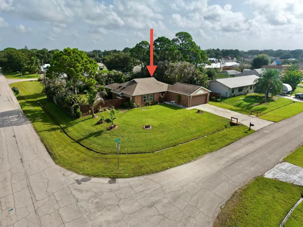 397 SW RAY AVENUE Port St. Lucie, FL 34983