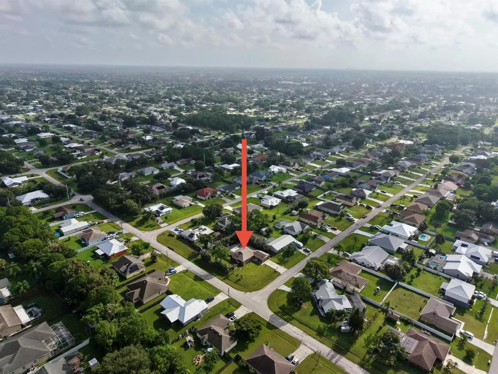 397 SW RAY AVENUE Port St. Lucie, FL 34983