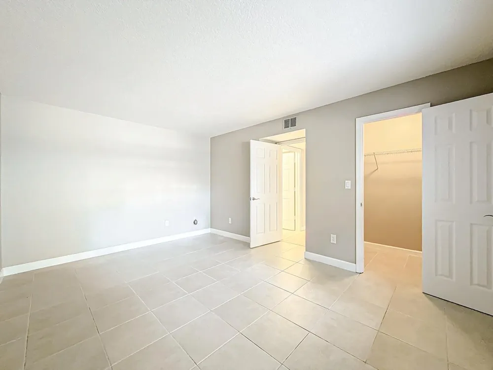 1020 CRYSTAL WAY #M Delray Beach, FL 33444