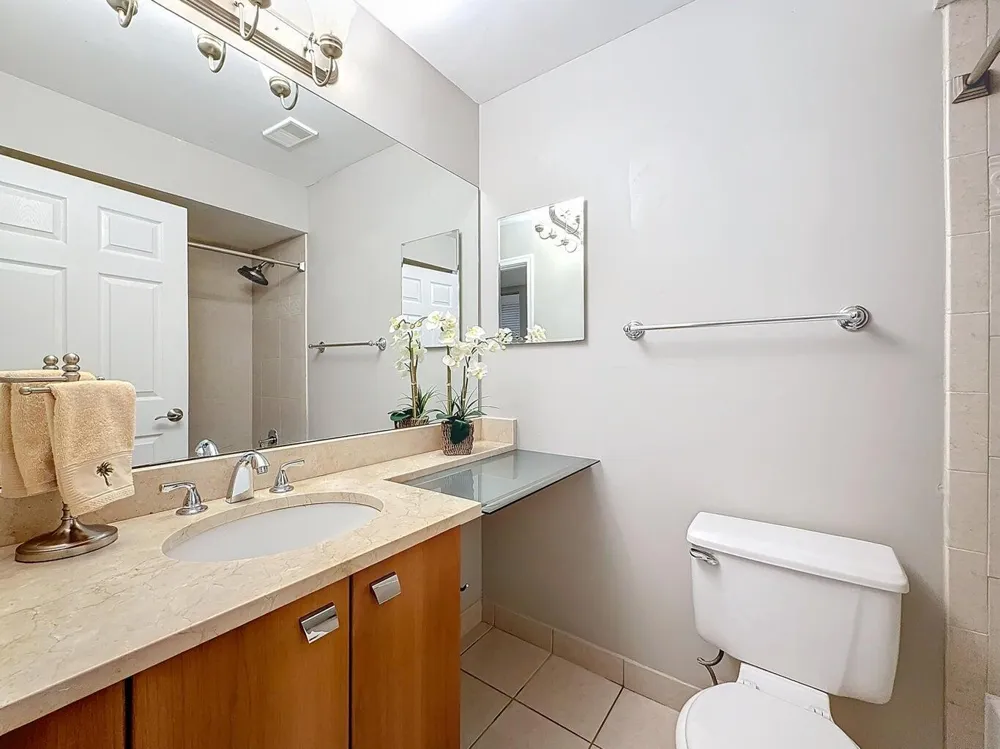1020 CRYSTAL WAY #M Delray Beach, FL 33444