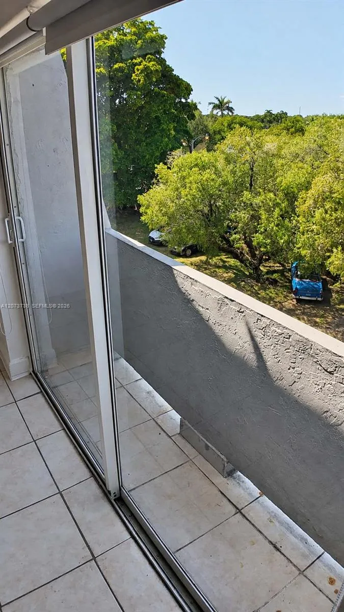 11120 SW 196th St #B411 Cutler Bay, FL 33157