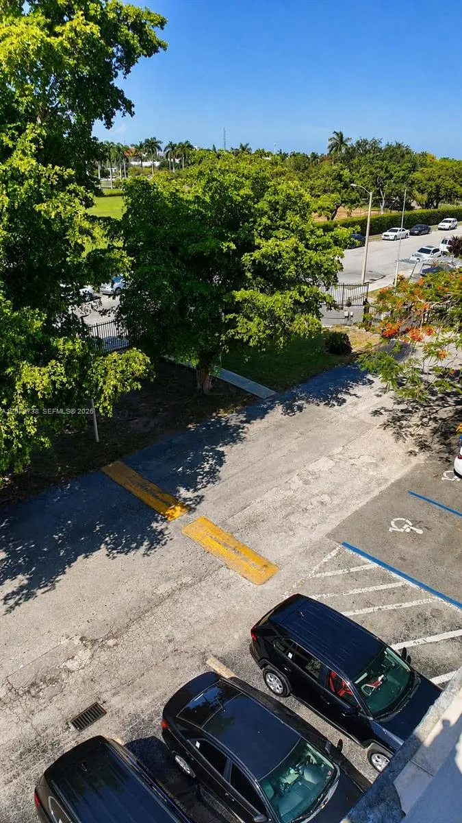11120 SW 196th St #B411 Cutler Bay, FL 33157