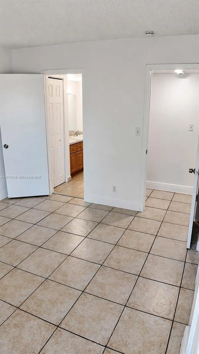 11120 SW 196th St #B411 Cutler Bay, FL 33157
