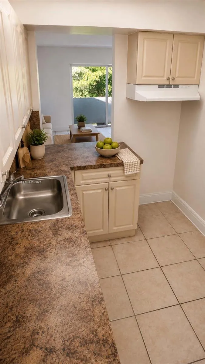 11120 SW 196th St #B411 Cutler Bay, FL 33157