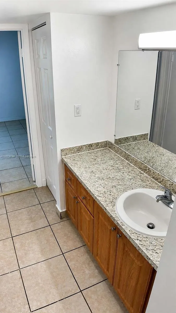 11120 SW 196th St #B411 Cutler Bay, FL 33157