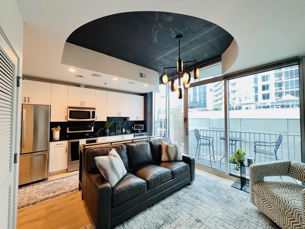 301 Demonbreun St #808 Nashville, TN 37201