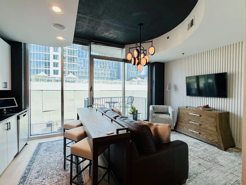 301 Demonbreun St #808 Nashville, TN 37201