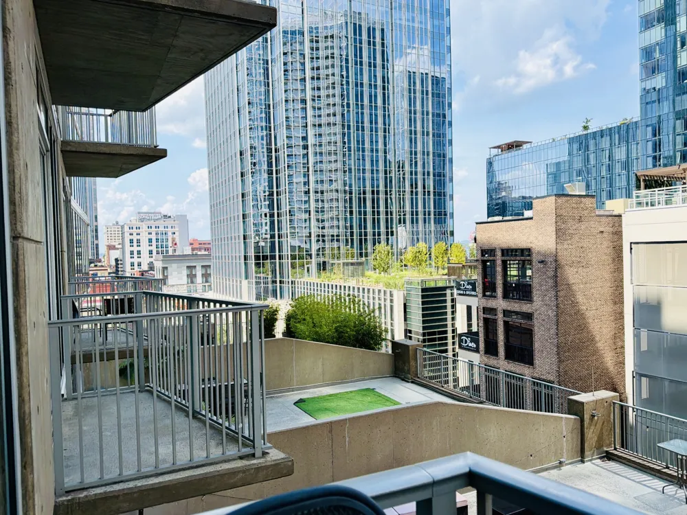 301 Demonbreun St #808 Nashville, TN 37201