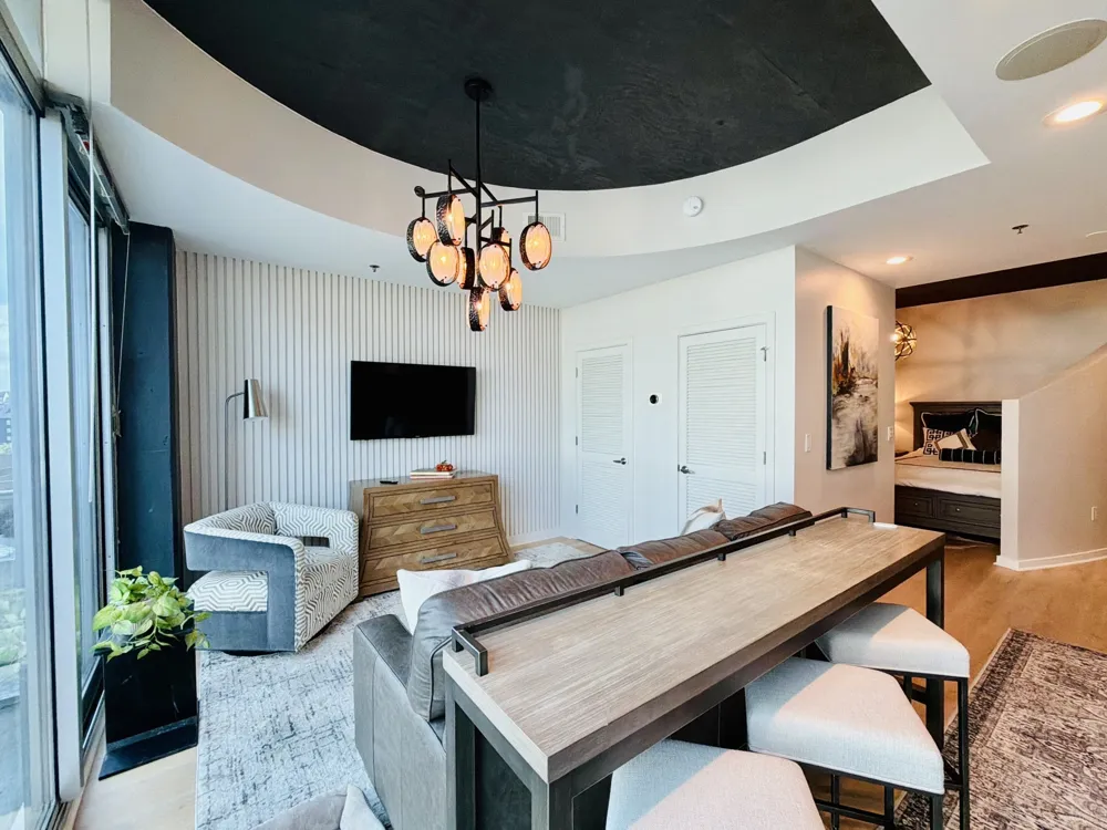301 Demonbreun St #808 Nashville, TN 37201