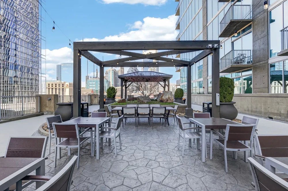 301 Demonbreun St #808 Nashville, TN 37201