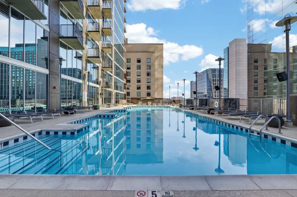 301 Demonbreun St #808 Nashville, TN 37201