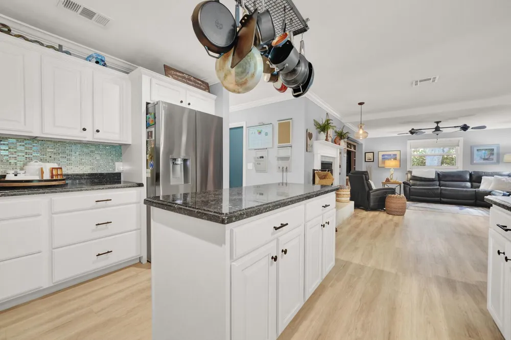 10015 Daisy Avenue Palm Beach Gardens, FL 33410