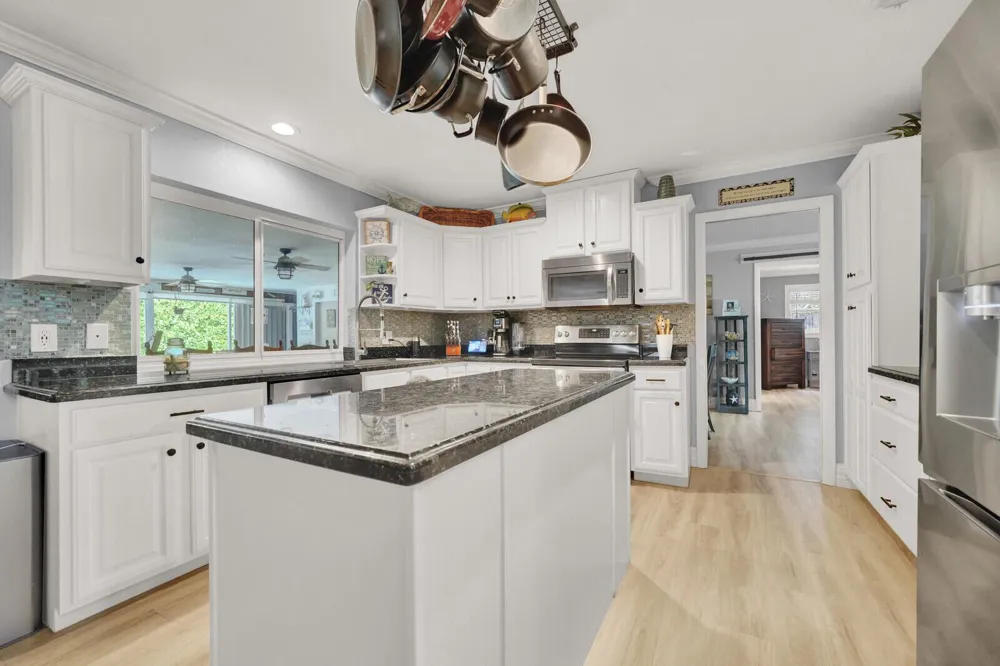 10015 Daisy Avenue Palm Beach Gardens, FL 33410