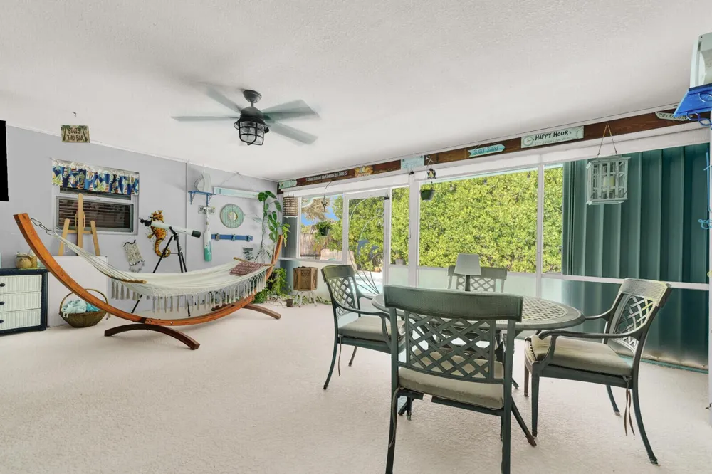 10015 Daisy Avenue Palm Beach Gardens, FL 33410
