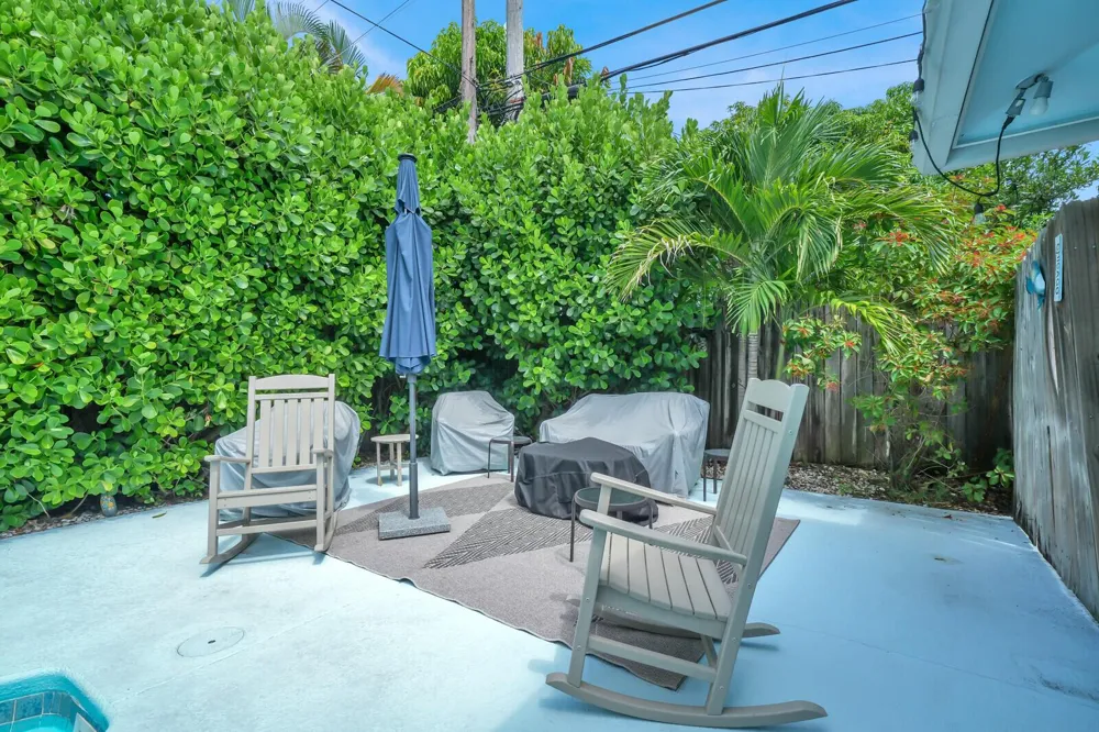 10015 Daisy Avenue Palm Beach Gardens, FL 33410