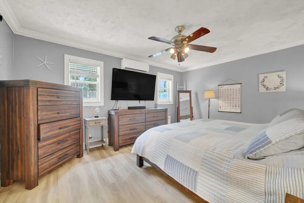 10015 Daisy Avenue Palm Beach Gardens, FL 33410