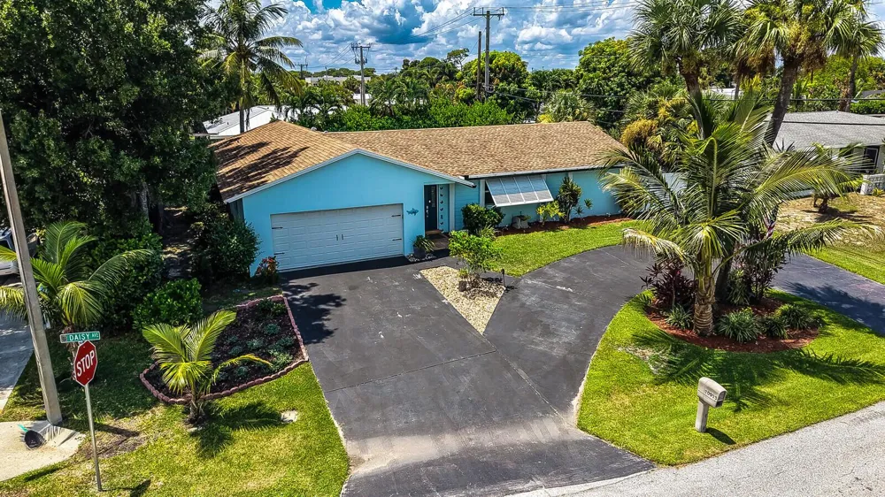 10015 Daisy Avenue Palm Beach Gardens, FL 33410