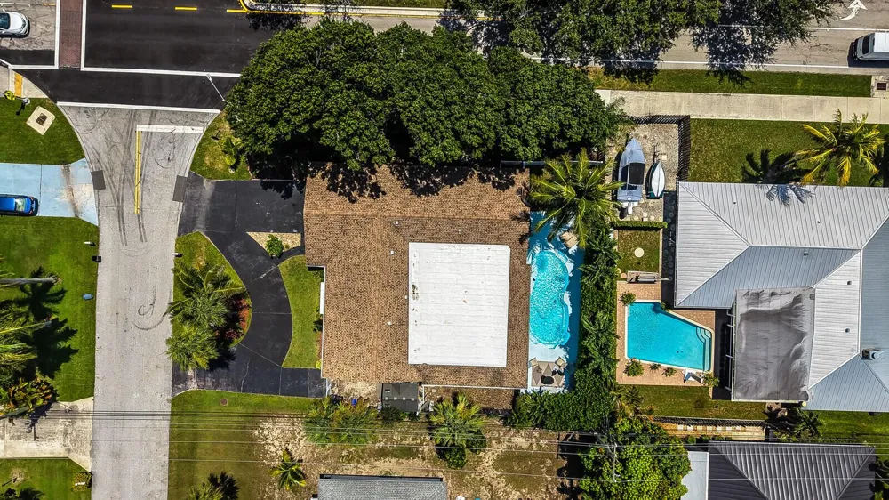 10015 Daisy Avenue Palm Beach Gardens, FL 33410
