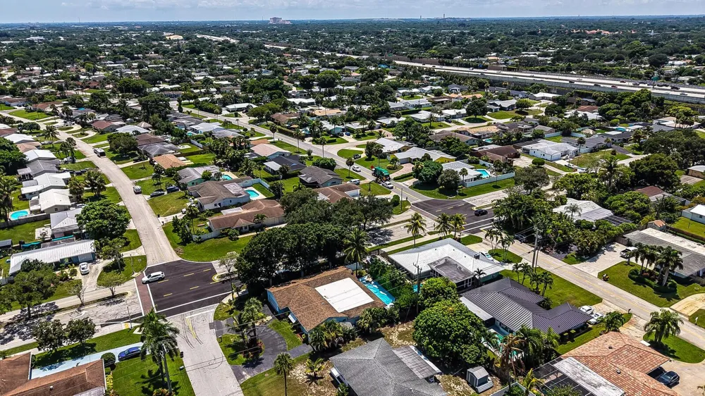 10015 Daisy Avenue Palm Beach Gardens, FL 33410