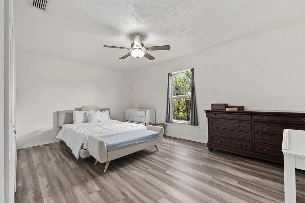 1154 SE Preston Lane Port St. Lucie, FL 34983