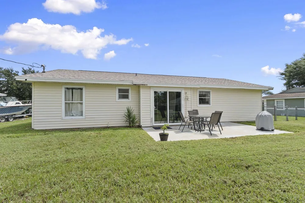 1154 SE Preston Lane Port St. Lucie, FL 34983